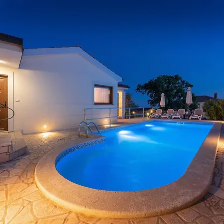Vakantiehuis Bellavista Poletti Mit Pool Und Meerblick *